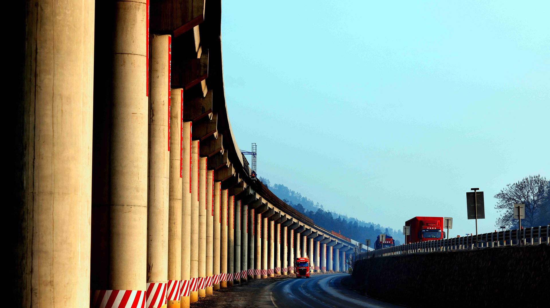 山河共生 品質匠心——江西樟吉高速改擴建項目「美綠橋梁」實踐