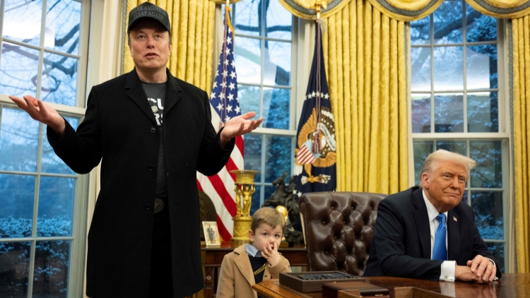 馬斯克：特朗普在愛潑斯坦的檔案裏