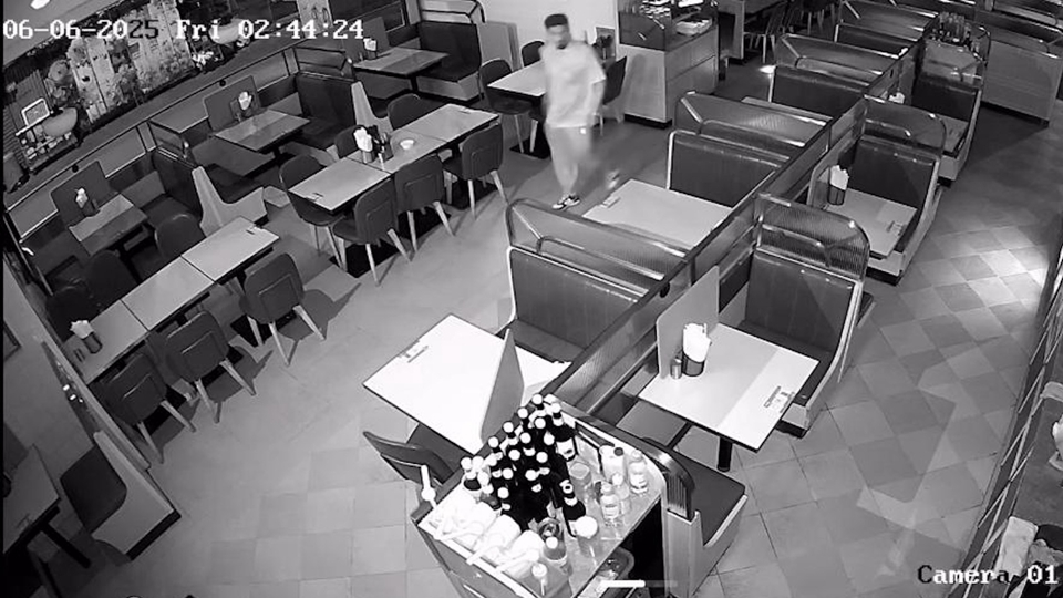 灣仔莊士敦道一餐廳遭爆竊8000元 警方追緝非華裔男賊人