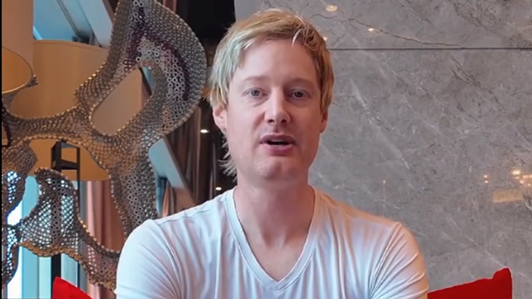 澳洲桌球名將羅拔臣及家人獲得香港身份證：「香港是我的福地」