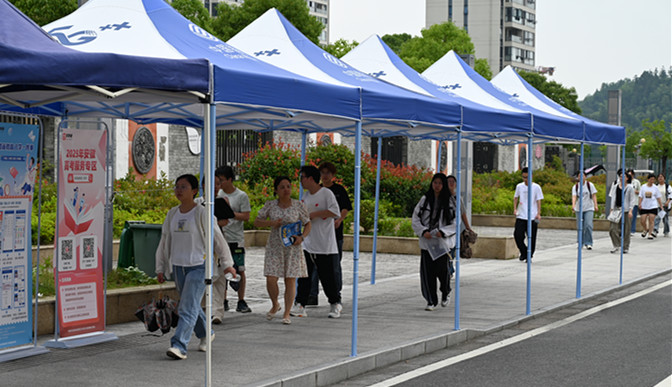 「一對一」上門接送 皖祁門縣「愛心送考」續力13載