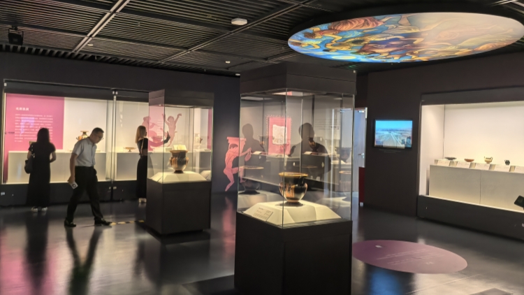 瑰麗永駐 古希臘彩陶及普利亞藝術文化特展亮相深博