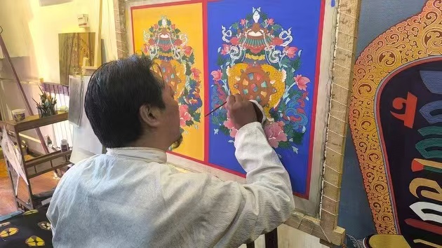 探索非遺傳承 甘肅夏河500匠人堅守唐卡藝術