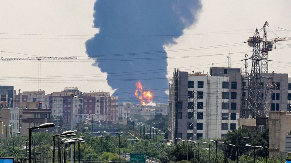 伊朗全球最大天然氣田被以色列襲擊起火 或封鎖霍爾木茲海峽