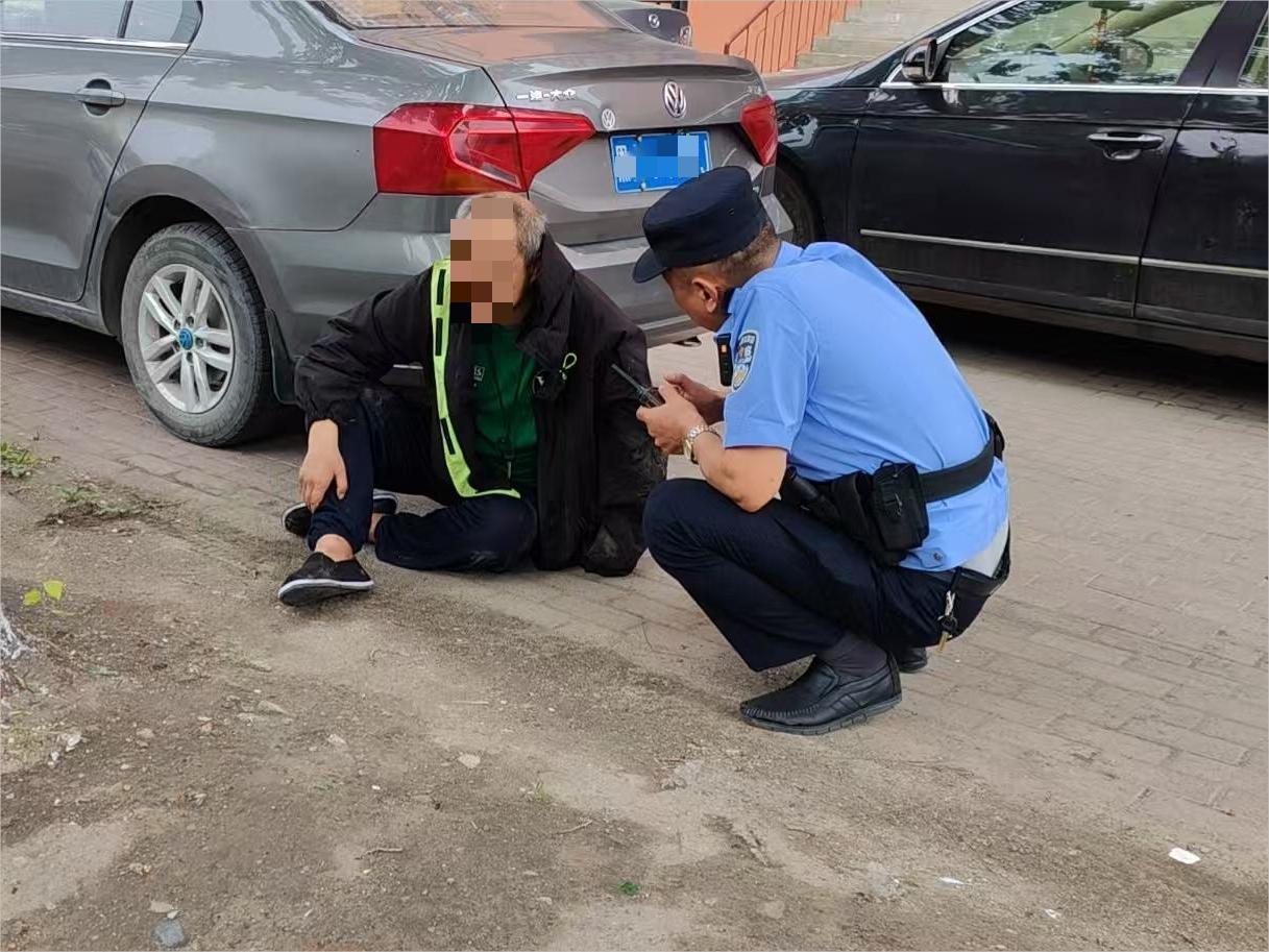 點滴守護暖民心 冰城公安連施援手護平安