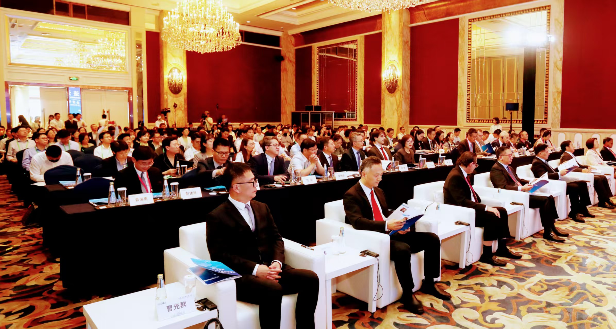 滬法院重視涉外涉港澳台金融審判專項機制建設