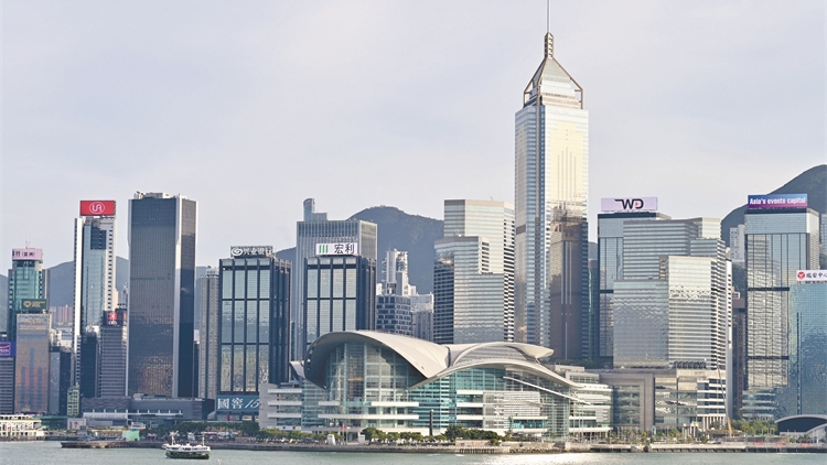 直播｜政務司司長聯同「愛國主義教育工作小組」組長和政制及內地事務局局長會見傳媒