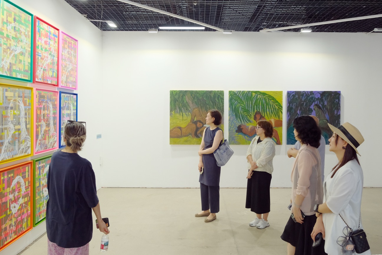 第二屆「橋連兩岸·藝術共融」（廈門）藝術展在翔安開幕，166幅佳作將展覽至8月30日