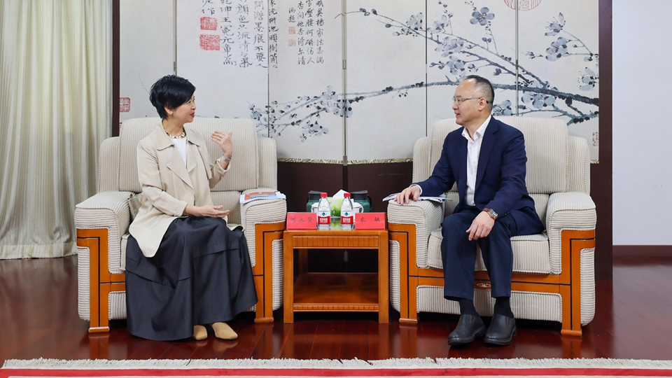 何永賢拜訪港澳辦及住建部 匯報打擊濫用公屋等工作