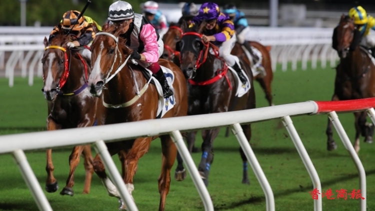 有片丨美麗第一捧走皮亞士紀念挑戰盃 告東尼省靚招牌