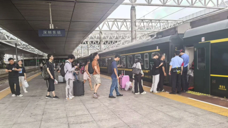 深圳人明起可坐火車直達三亞