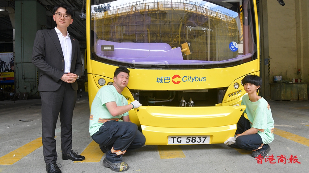 城巴學徒憑精湛噴油技術 競逐「技能界奧林匹克」