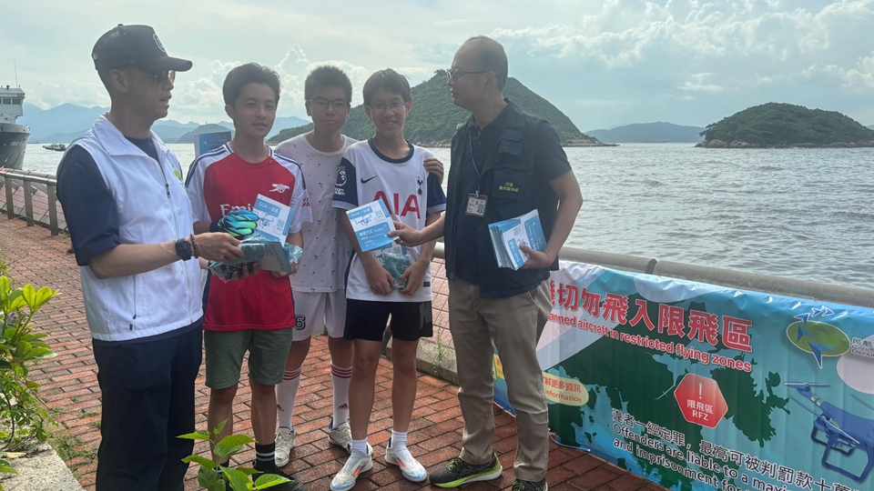 山東艦航母編隊訪港 警籲切勿於限飛區放飛無人機