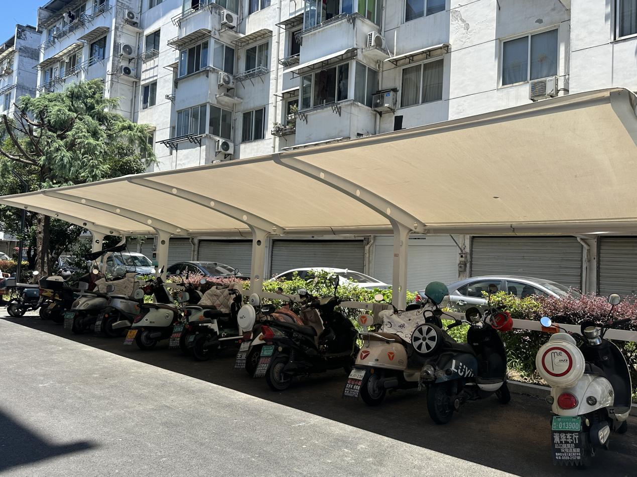 皖徽州區：智能充電樁進小區 居民生活「滿電」啟航