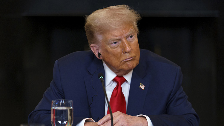 連續兩日施壓 特朗普再催美聯儲主席鮑威爾降息