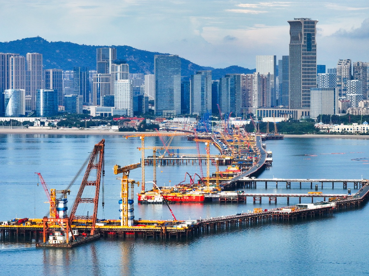 國內首創分離式海中鋼沉井完成全部混凝土澆築