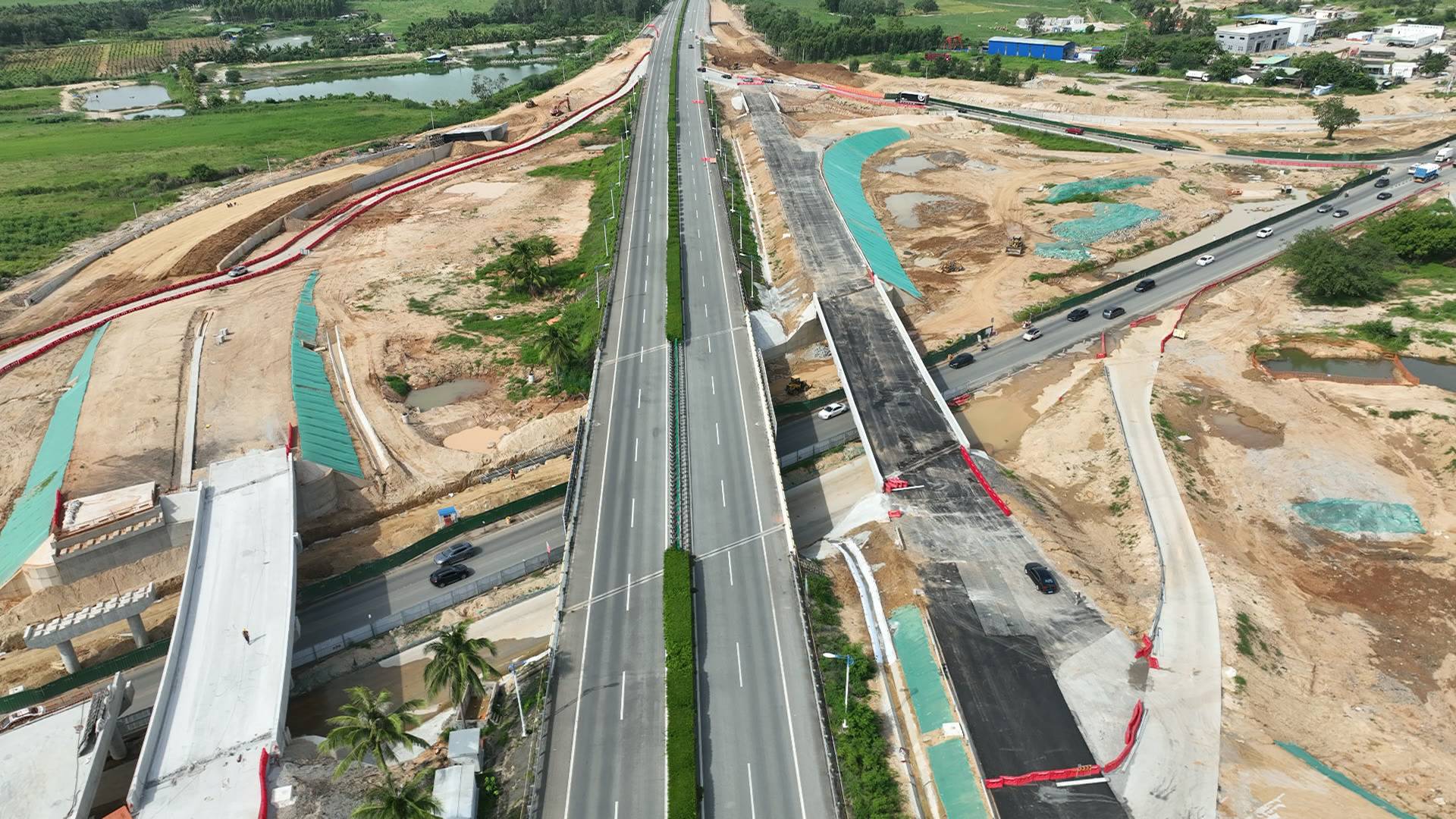 海南：G98環島高速八所互通改造工程全面提速 力爭年底完工