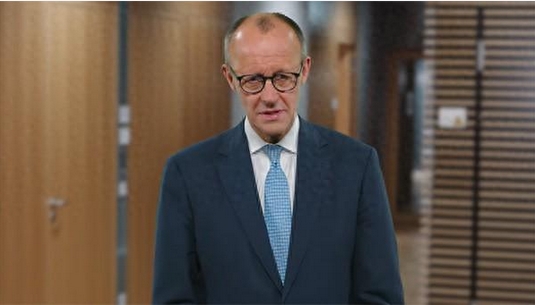 德總理：德國經濟扭轉局面 歐美關稅談判進入最後階段 