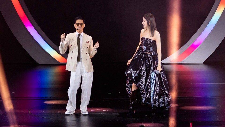 有片｜張家輝型格亮相陳慧琳演唱會 強勁舞步震撼紅館