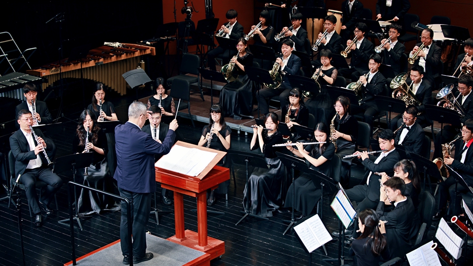 有片｜紀念抗戰勝利80年 京港學子同奏青春與歷史的共鳴之音
