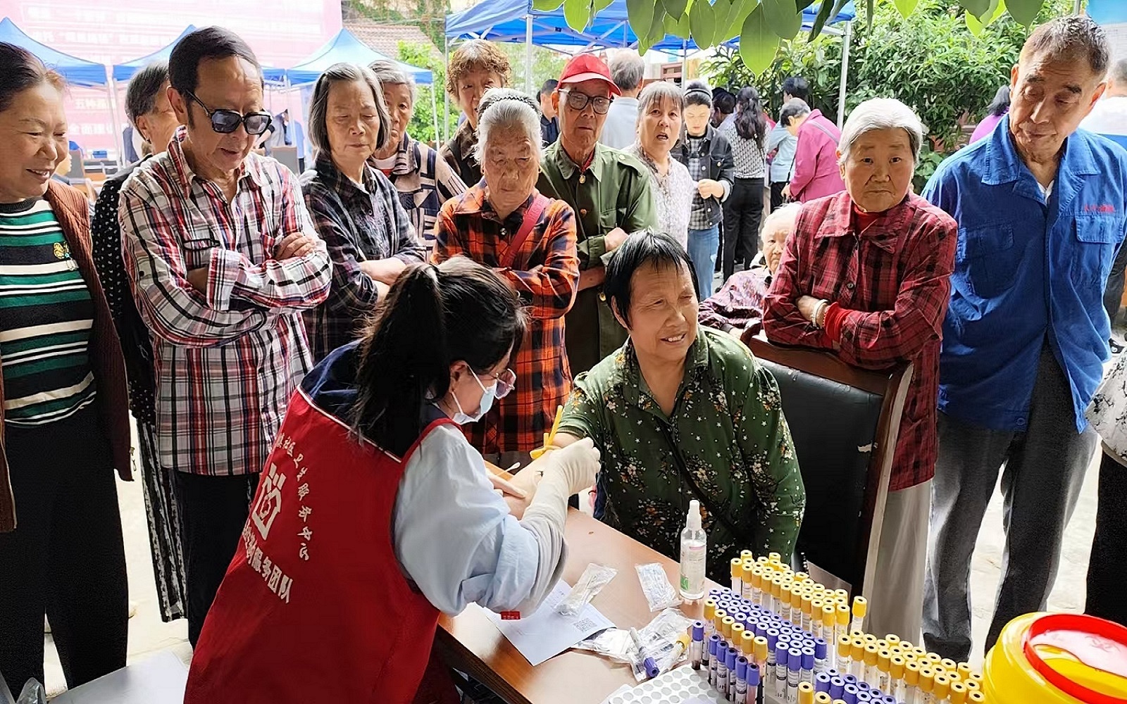 強化黨建引領 四川梓潼托起「一老一小」大幸福