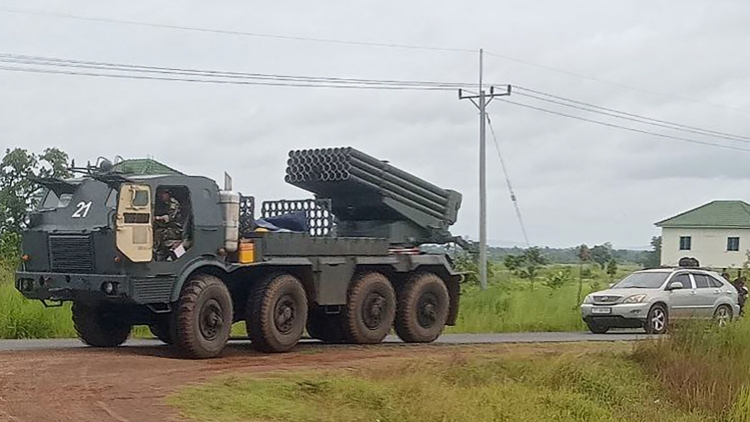 泰柬邊境衝突加劇 雙方稱互有死傷 泰國股匯雙殺