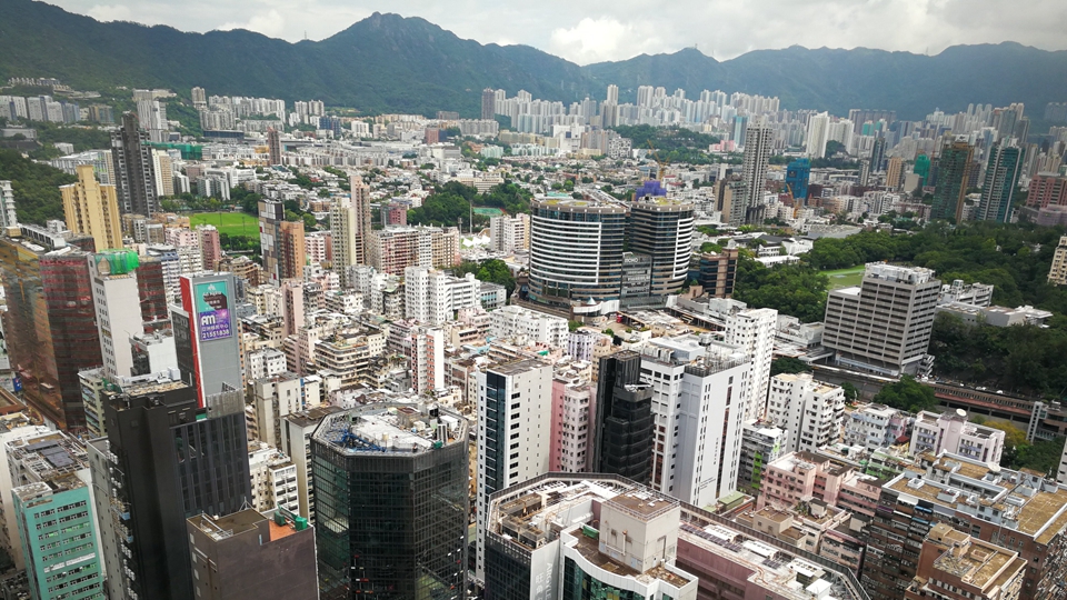 【港樓】利嘉閣料下半年二手私宅登記挑戰2萬宗 有望創4年高位