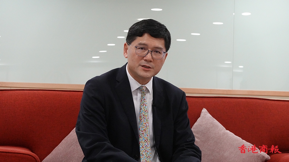 高拔陞底卸任醫管局行政總裁 感言六年任期「非常豐盛完滿」