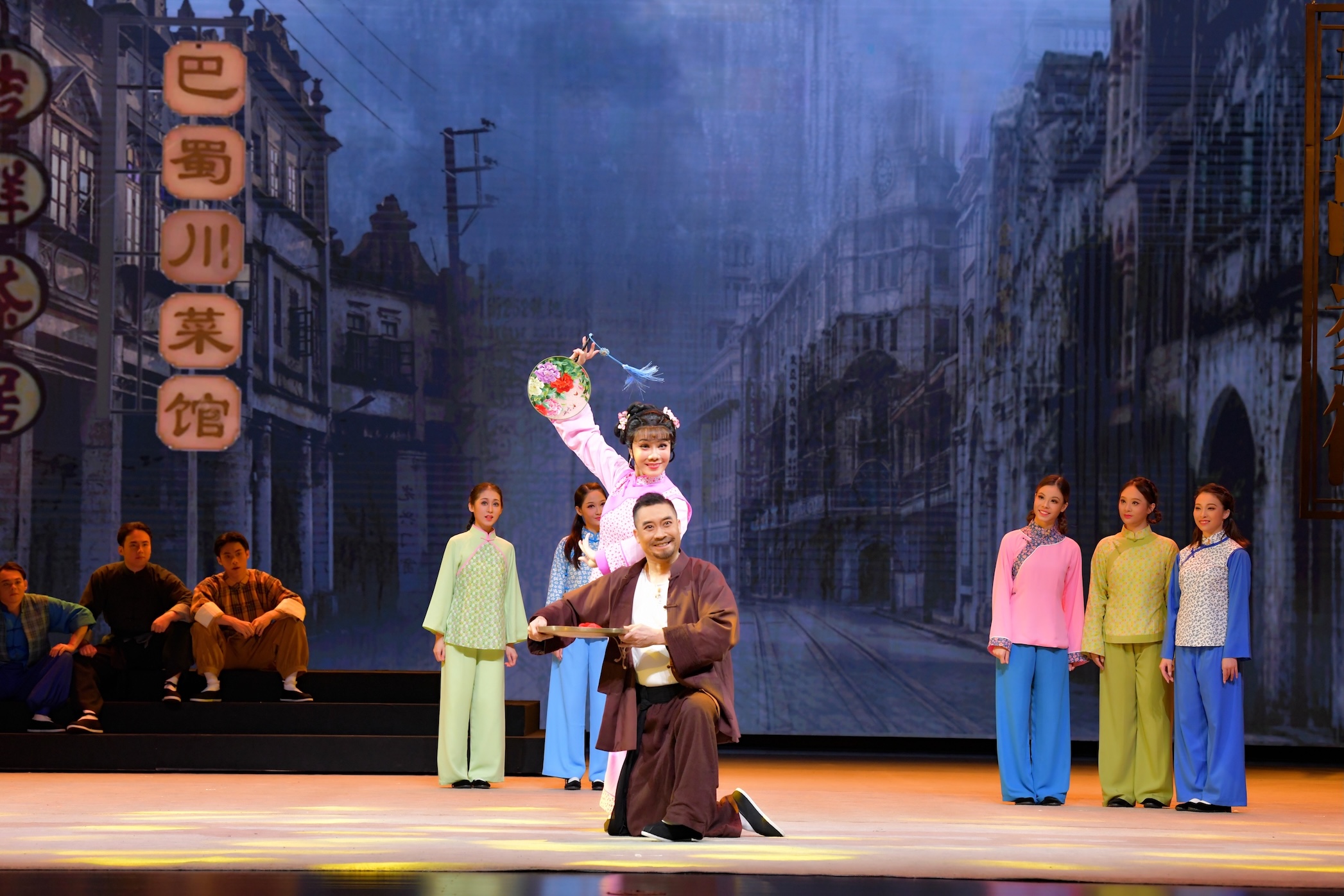 粵港澳大灣區藝術家傾力打造粵曲音樂劇《粉墨芳華》羊城首演