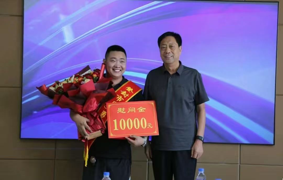 河北小伙「高速」救人 嵩岳有情跨省送暖