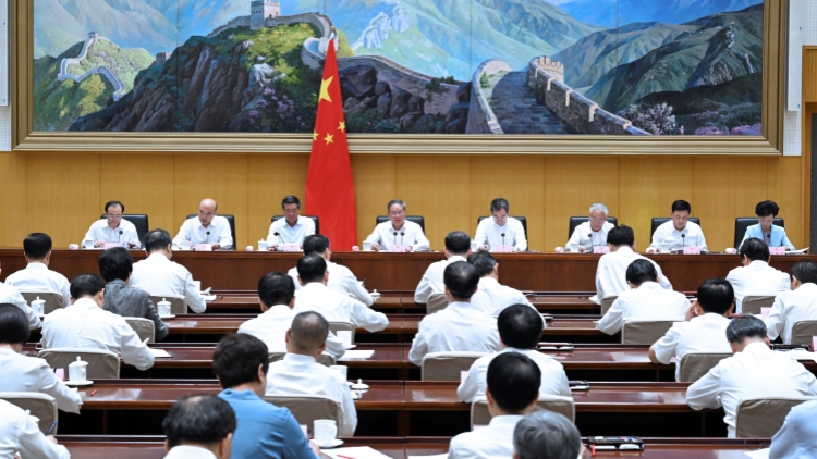 李強主持召開國務院會議 鞏固房地產市場止跌回穩態勢