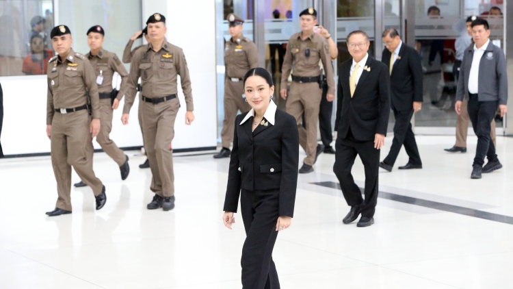 佩通坦出席涉嫌違憲調查聽證會