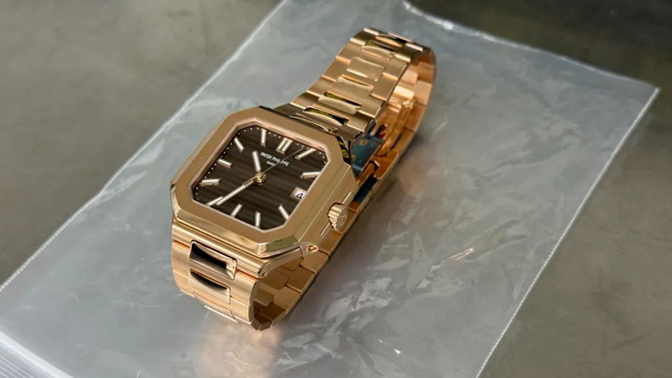 男子走私值86萬全新百達翡麗名表 因未撕保護膜敗露