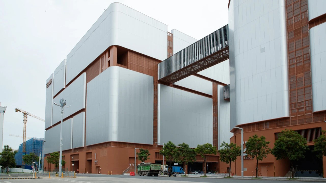 前海藝術品保稅「第一倉」正式落成！