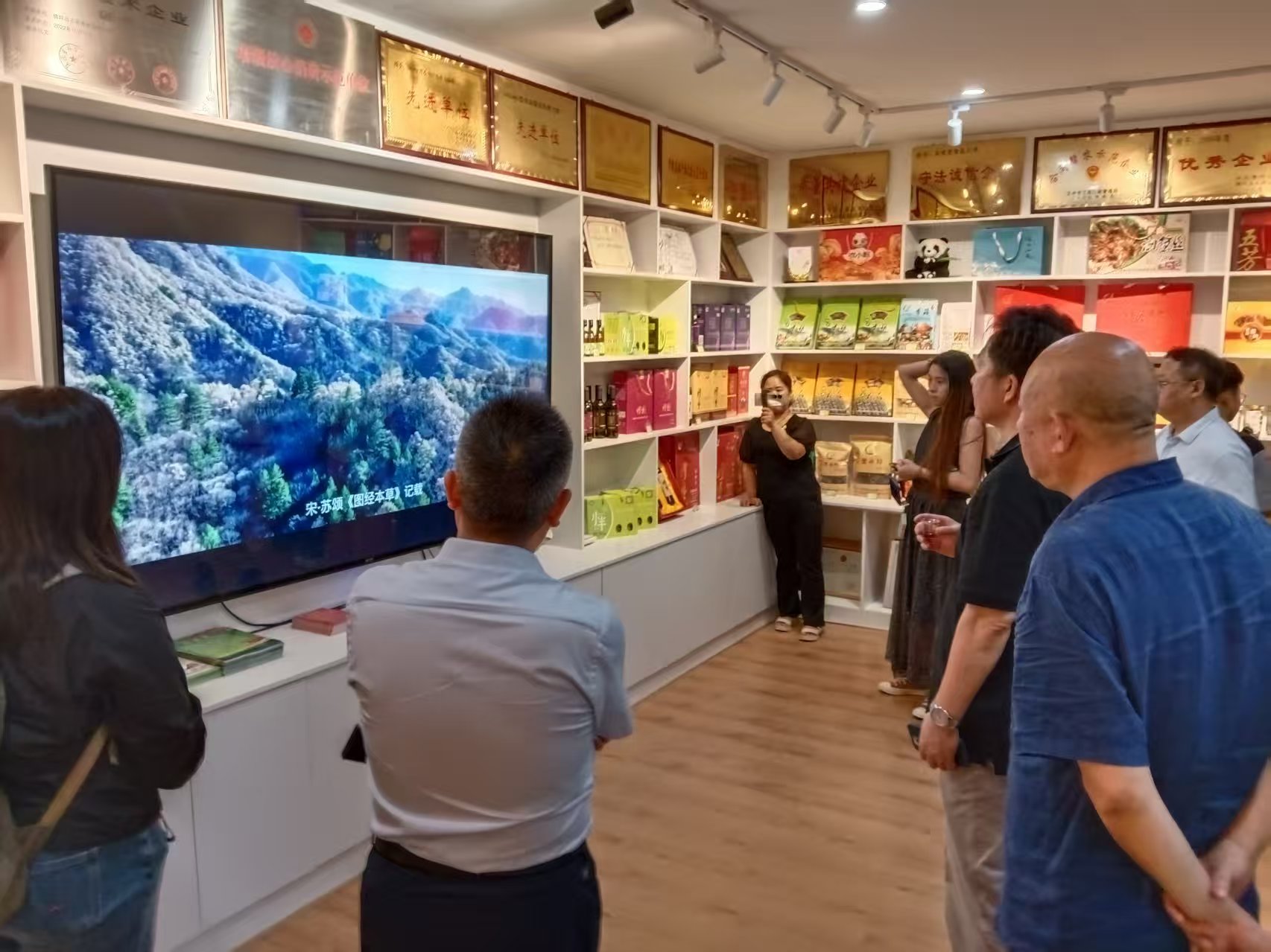 看好香港優勢 陝漢中民企冀借港拓國際市場