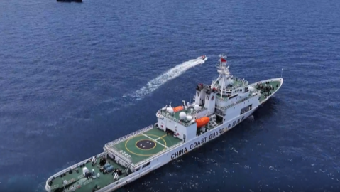 中國海警位中國黃岩島領海及周邊區域執法巡查