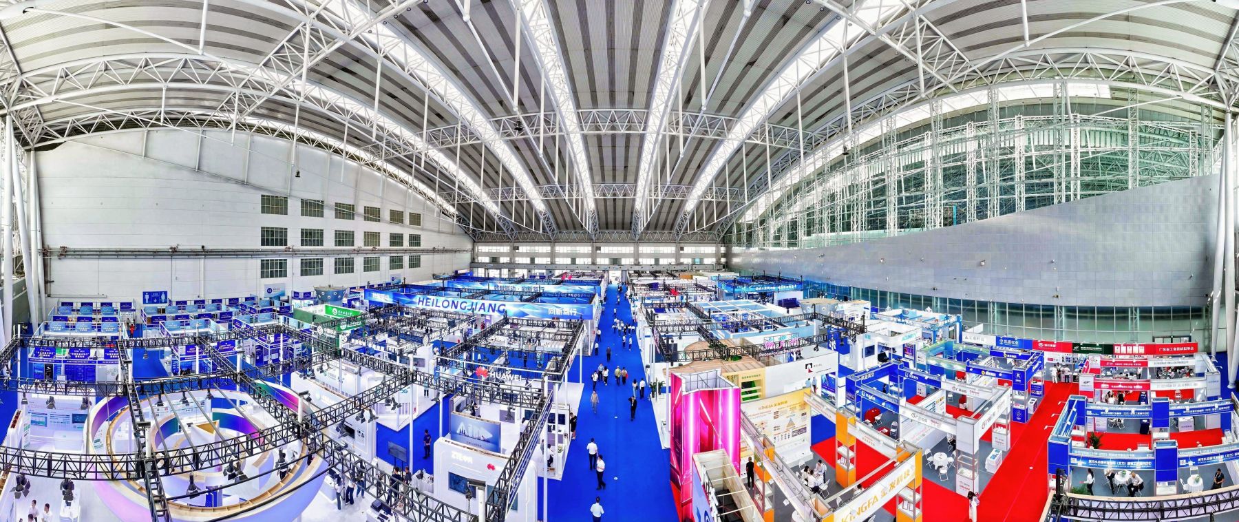 有片｜第七屆新博會在哈啟幕 4000餘件國內外新材產品集中亮相