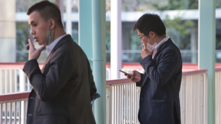 本港新增10個公共運輸設施禁煙區 將即時票控