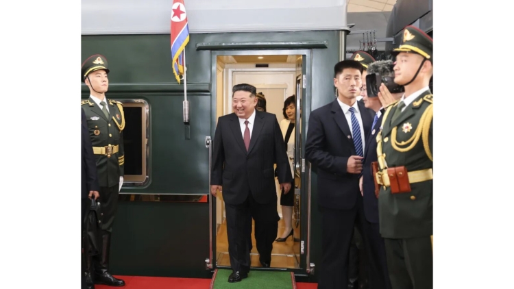 金正恩抵達北京