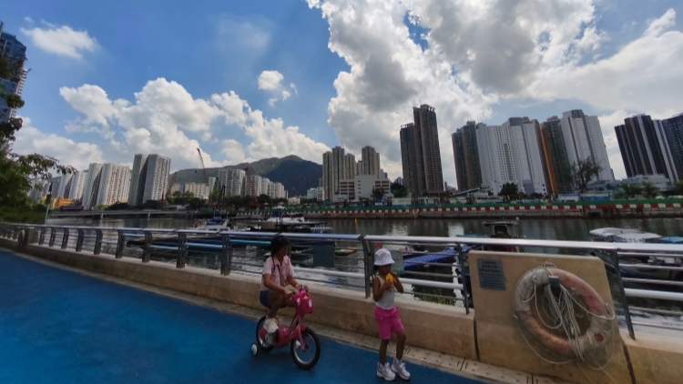 天文台稱將於午夜12時至明日上午3時改發3號強風信號