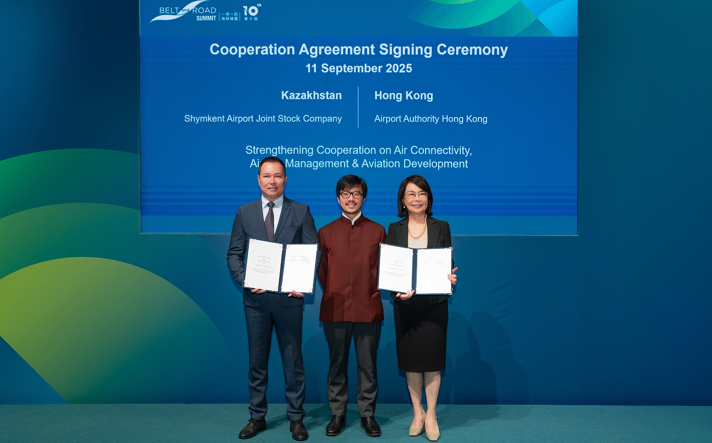 機管局與兩個「一帶一路」合作夥伴簽訂諒解備忘錄 加強區內航空交通聯繫