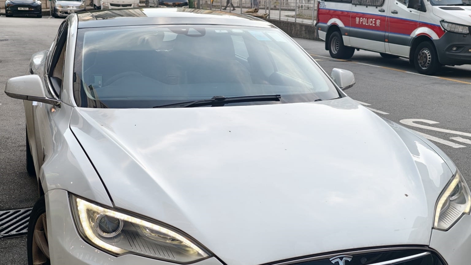 警方東九龍打擊白牌車 2名司機疑非法載客取酬將被票控