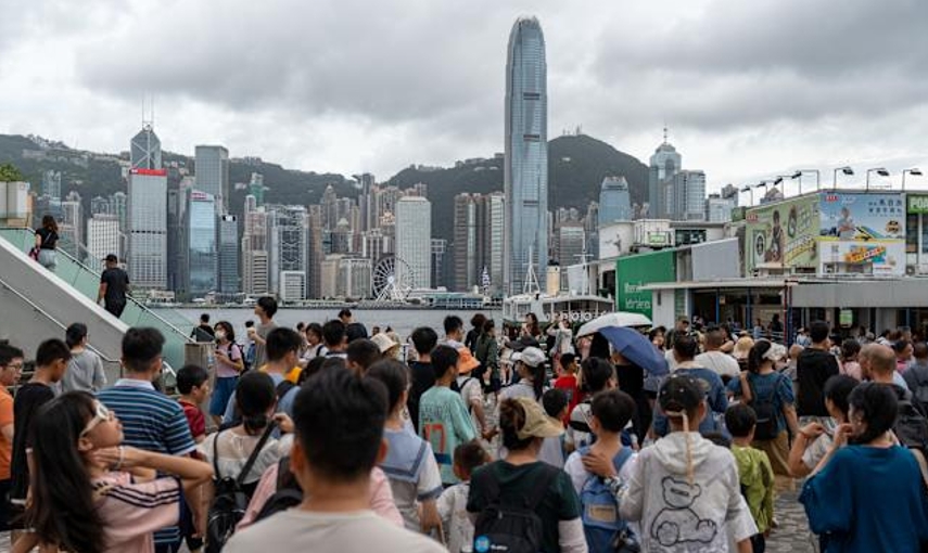 8月訪港旅客515萬人次 創疫情後單月新高