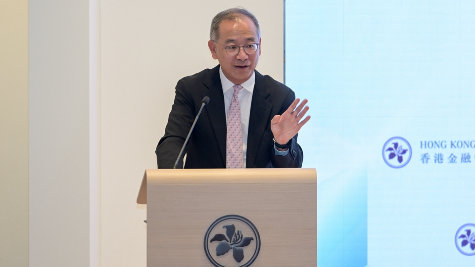 余偉文：減息步伐仍不明朗 利率下調對經濟及樓市影響正面