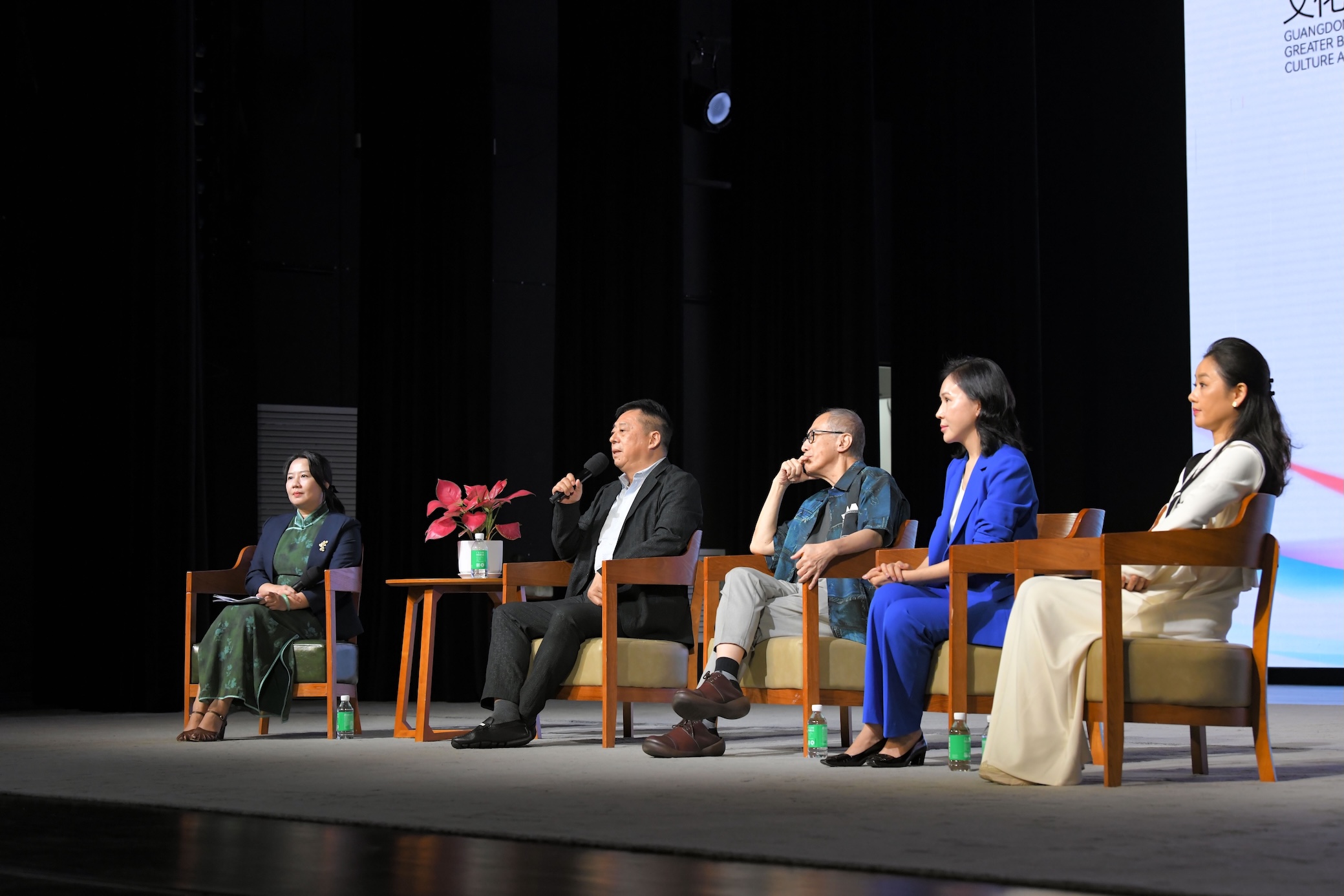 戲曲發展如何「守」與「破」  香港話劇團桂冠導演毛俊輝：需要創造性的轉化和創新性的發展