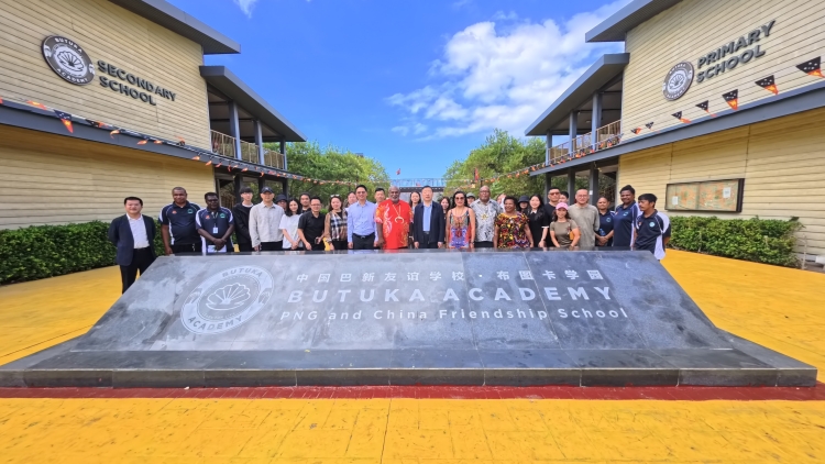 深圳藝術團亮相巴新 慶祝獨立50周年慶典演出