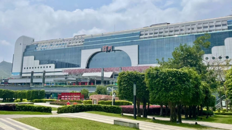 超強颱風「樺加沙」來襲 深圳鐵路24日所有旅客列車停運