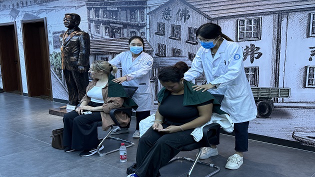 蘭州佛慈隴藥園——「觸」千年中醫