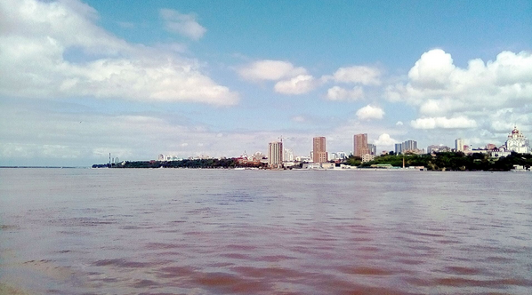 中國貨輪在俄遠東地區內河水路上首航