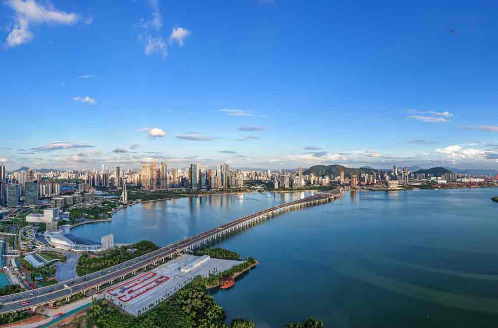 深港攜手共繪新藍圖 前海精準對接2025香港《施政報告》